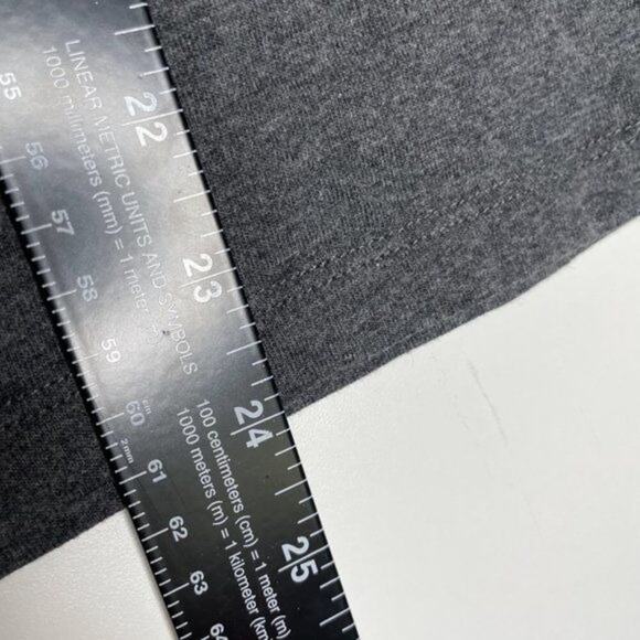 Rae Dunn Womens Top Size L Gray Short Sleeve Pullover T-Shirt Unlined Casual - Picture 4 of 9